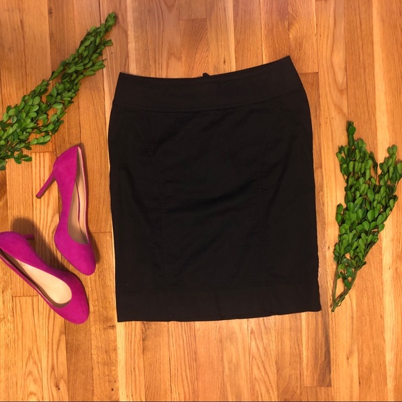 H&M Dresses & Skirts - H&M Black Pencil Skirt